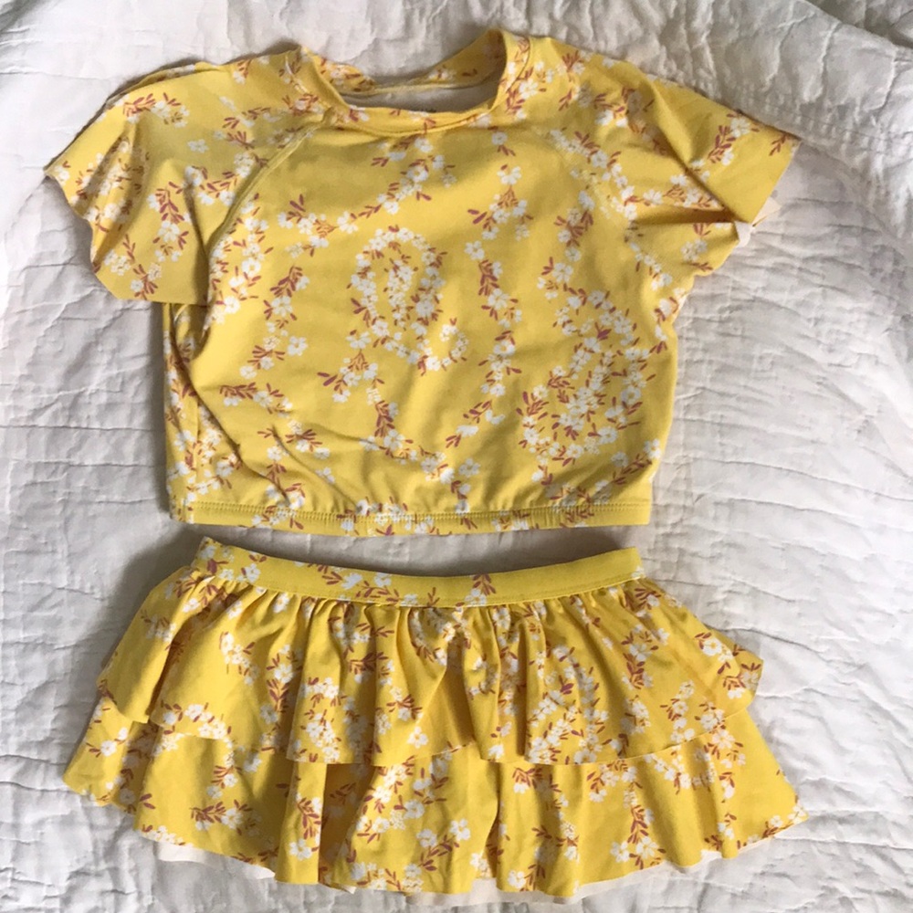 Sz 8 garnet hill yellow 2pc